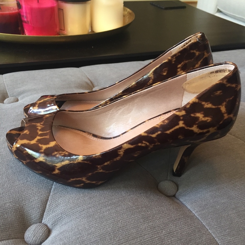 Vince Camuto peep toe heel